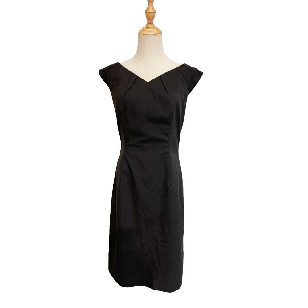 Mossimo Black Dress Knee Length LBD Size 6 Classic Elegant